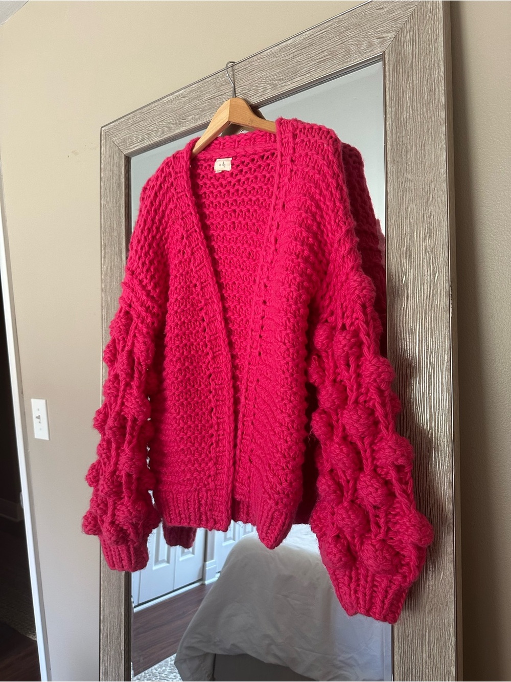 En Elly Anthropologie Hot Pink Chunky Knit Cardigan Sweater Oversized Size XS